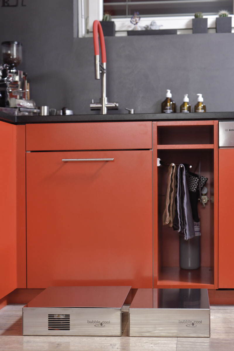 bubble-cool: Küchensockel Filter Anlage